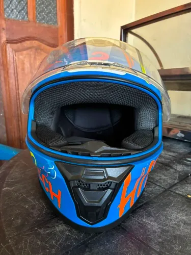 Capacete tamanho 58
