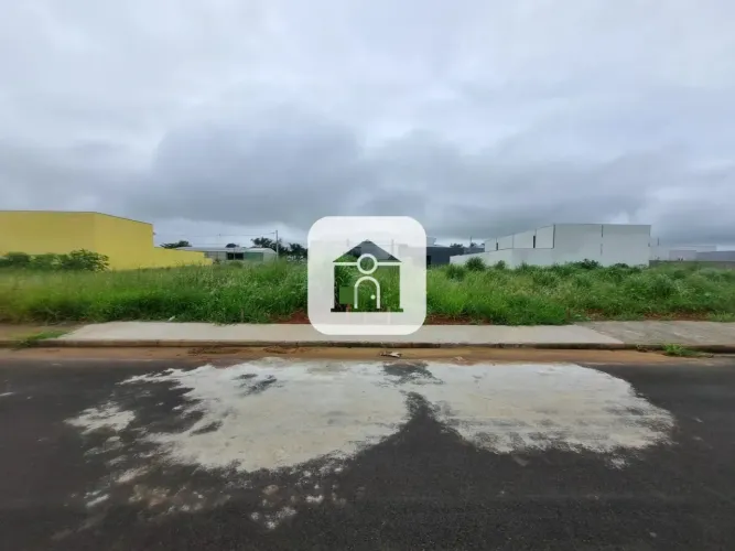 Terreno para venda no bairro Novo Mundo