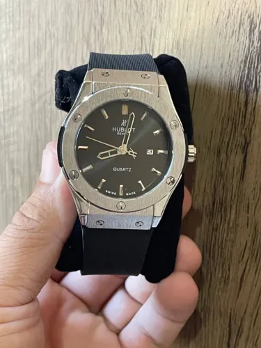 Relógio masculino Preto e prata - pulseira de borracha - À PROVA D'ÁGUA