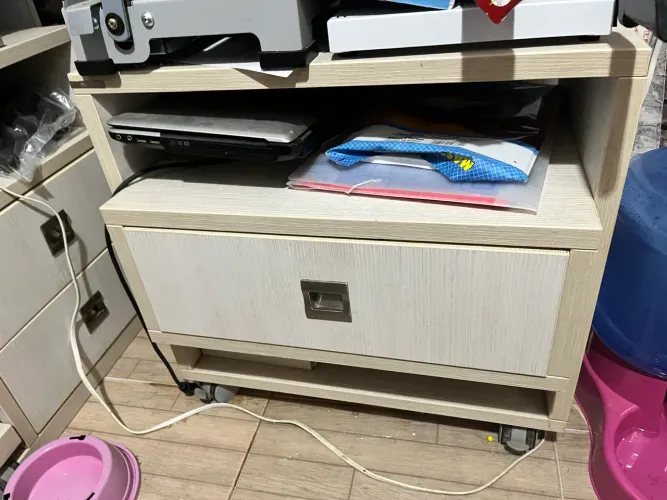 Criado Mudo duas unidades R$ 140,00 cada