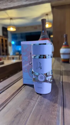 Perfume Yara Moi Lattafa Eau de Parfum Feminino 100 ml - Original | Alta Fixação