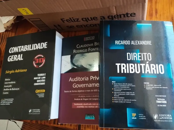 Concurso área fiscal Contabilidade 3D D. Tributário Auditoria