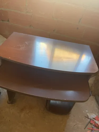 Mesa para Computador / Rack com Suporte Deslizante - Madeira Marrom