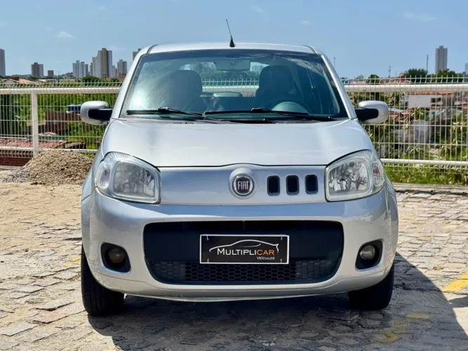 Fiat Uno Vivace/rua 1.0 EVO Fire Flex 8V 5P 2013