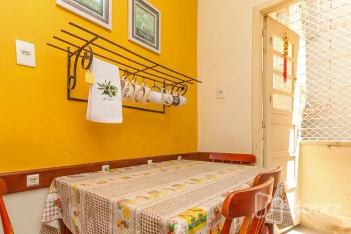 Imóvel na Demétrio Ribeiro com 3 dormitórios e 83.8m²