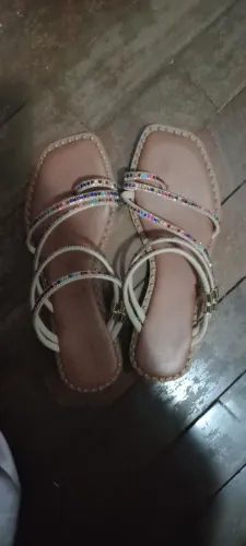 UMA rasteirinha luxo brilho strass