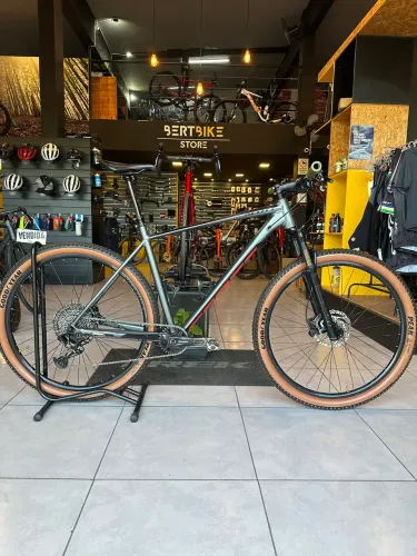 Bicicleta Scott scale 970 - ano 2022 Excelente estado de uso