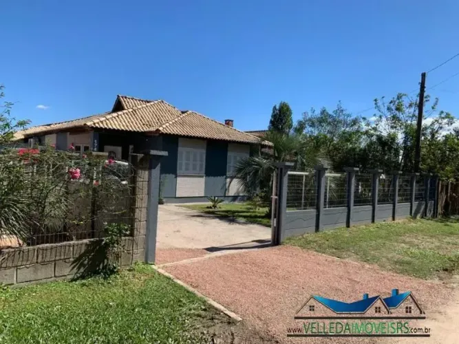 Velleda oferece espetacular sítio com casa em condomínio fechado em Águas Claras