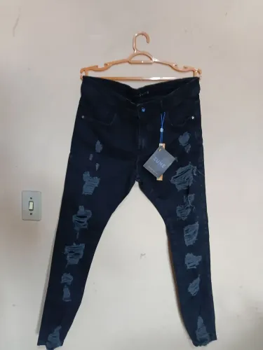 Calça Super Skinny Destroyed. ORIGINAL ZUNE JEANS. NOVA. 46. COM ETIQUETAS. RARÍSSIMA.