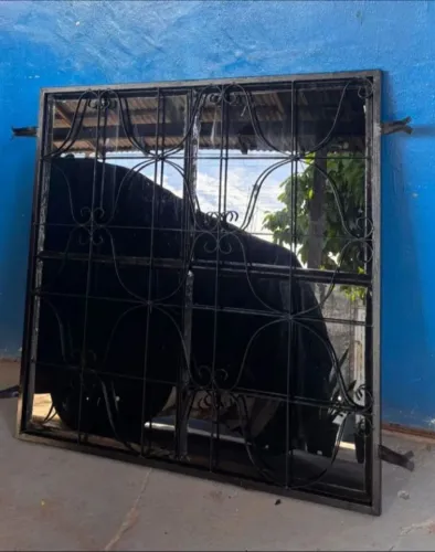 Vendo ou troco uma janela de Metalon.
