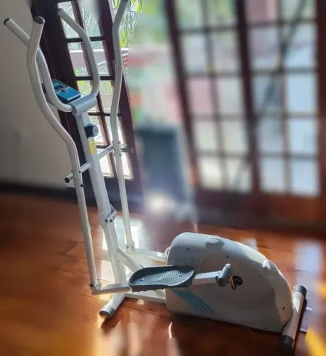 Elíptico Athletic / Caloi Act! CLT 10 Classic Magnético - Max 150kg