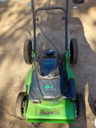 Carrinho de cortar grama