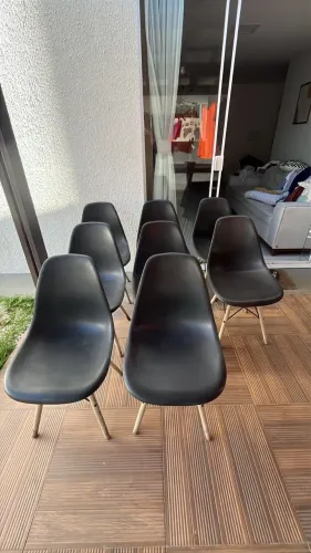 Cadeiras do tipo Charle Eames Eiffel 