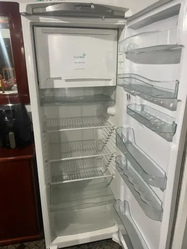 Geladeira Consul Facilite Frost Free usada