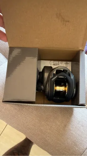 Carretilha marine sports titan pro 3000 shil lado esquerdo