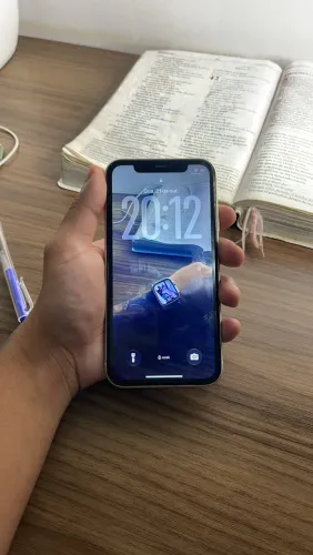 iPhone 11 128GB (sem detalhes)
