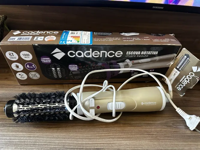 Escova rotativa e escova modeladora