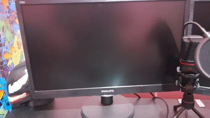 2 Monitor Philips 18,5 pol