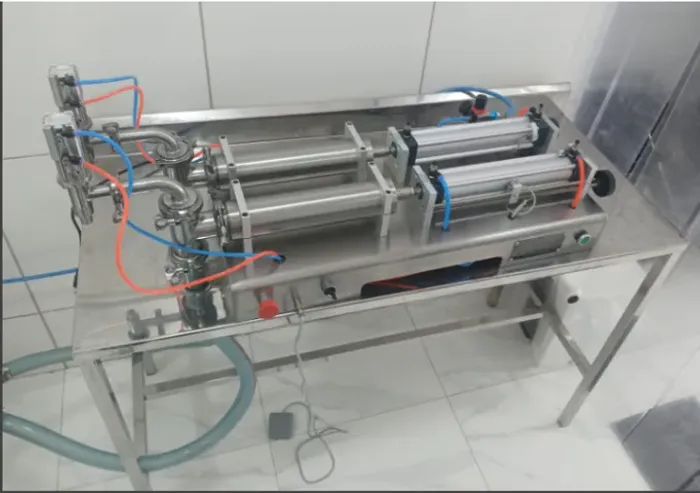 Envasadora de Líquidos de 100 - 1000ml com Dois Bicos - Cetro