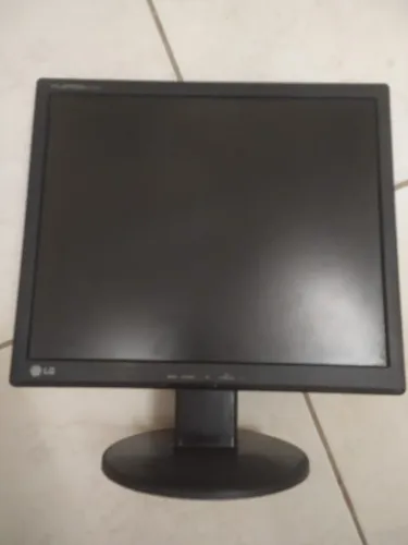 Monitor 17"