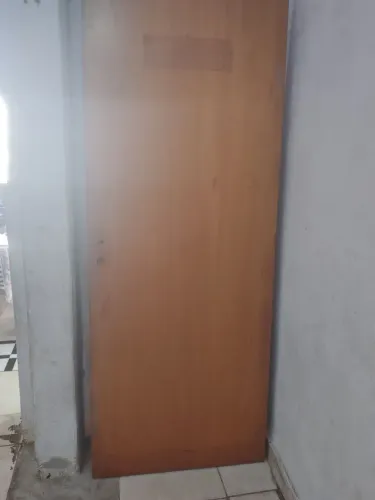 Vendo porta usada mais bem conservada 