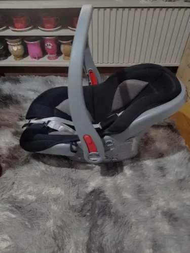 Vendo bebê conforto usado em bom estado