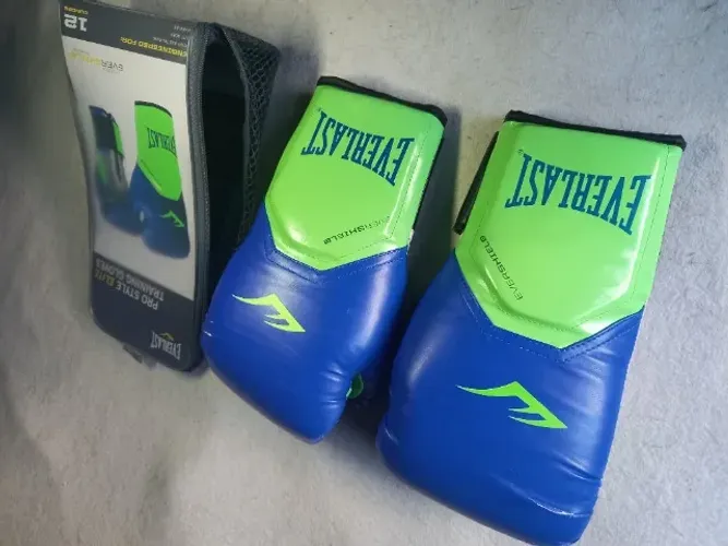 Luva Everlast Pro Style Elite 12 oz - pouco usada, ótimo estado