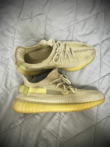Tênis Yeezy Boost 350 V2 Flax