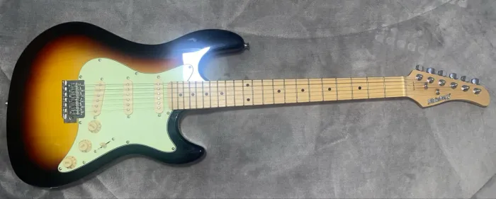 Kit Guitarra Strinberg + Cube Baby Cuvave