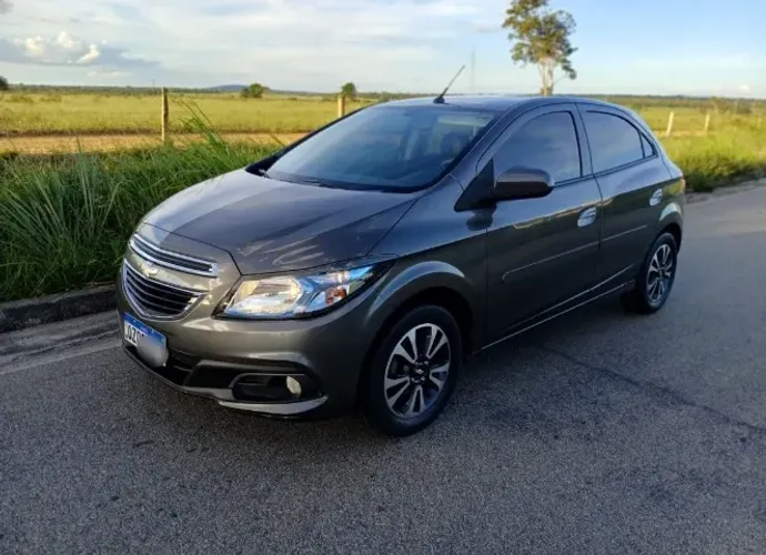 Chevrolet Onix Hatch LTZ 1.4 8V Flex Power Mec. 4P 2015