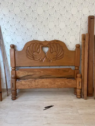Vendo camas casal completas !