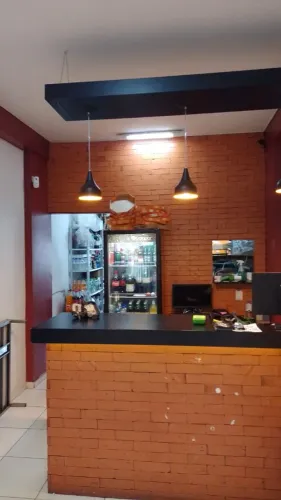 Vaga de emprego FEMININA para atendimento em pizzaria