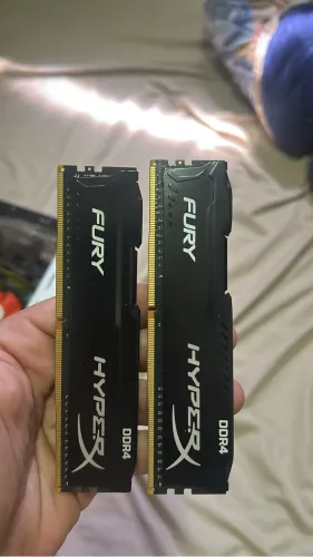 Memória 4g HyperX (2 unidades)