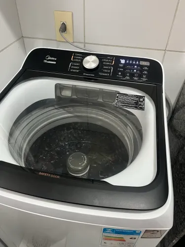 Vendo máquina de lavar semi nova 