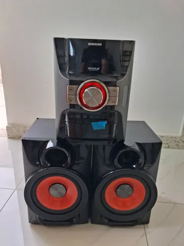 Caixa de som Samsung Giga Sound