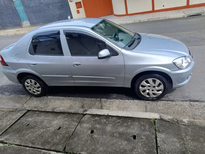 Chevrolet Prisma Sed. Maxx/ LT 1.4 8V Econof. 4P 2012