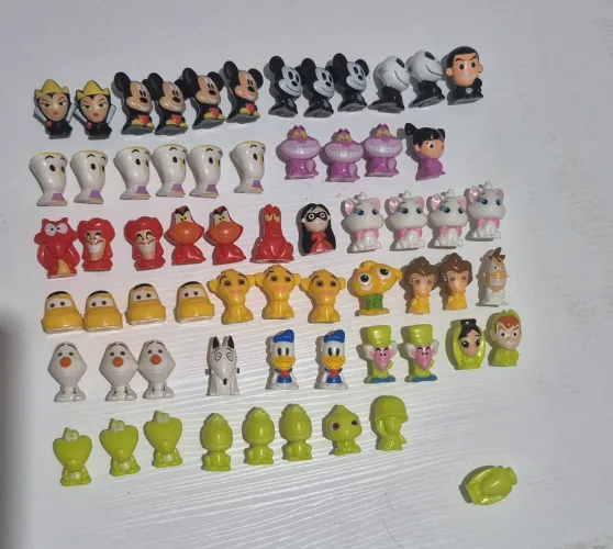 Lote gogo's Disney série 1+ figurinhas 