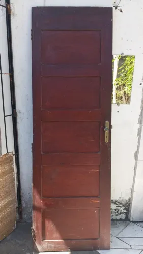 Porta de massaranduba
