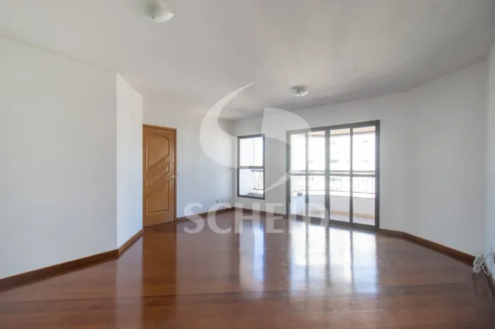 Apartamento para locação na Chac. Santo Antonio - 4 quartos com 1 suíte e 3 vagas de garag