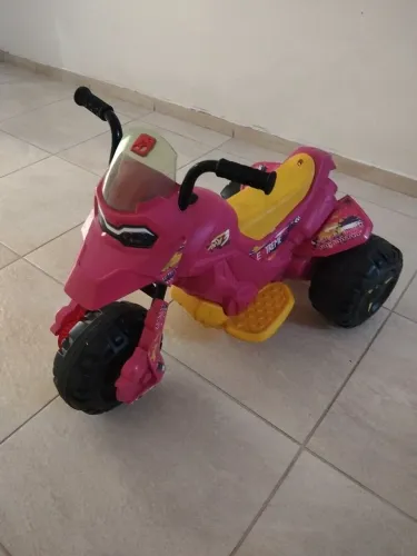 Moto infantil elétrica 