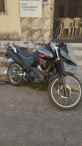 Moto sem detalhes, excelente estado de conservação.