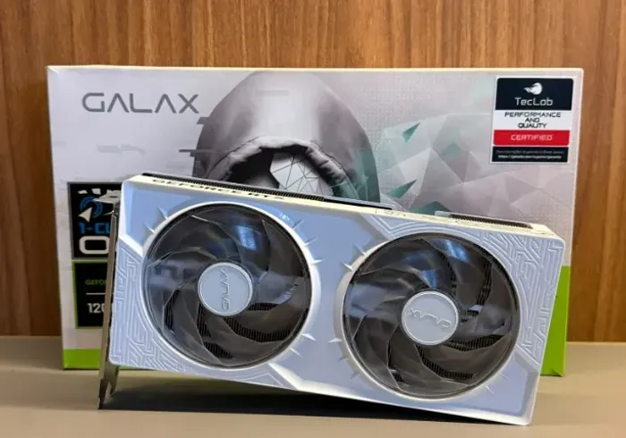 RTX 5070 12GB GALAX WHITE
