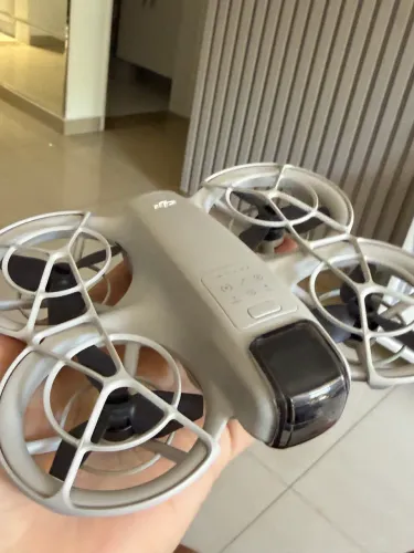 DJI NEO - 4 baterias