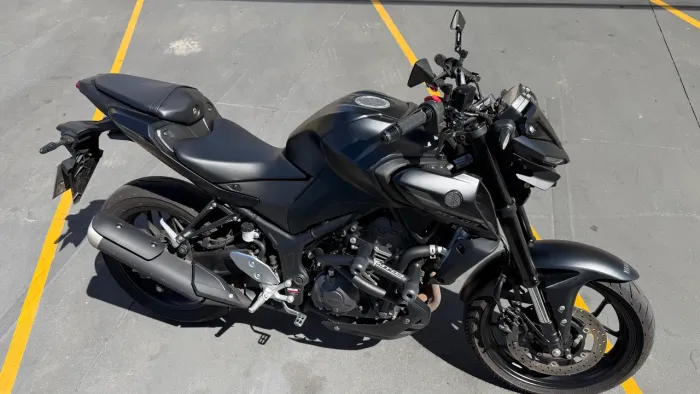 Yamaha MT-03 Connected 2025/2026 - Apenas 4.600 km e na Garantia!