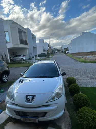 Peugeot 207 SW XR 1.4 Flex 8V 5P 2012