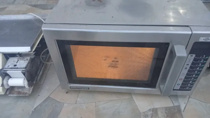Forno Microondas industrial menumaster Comercial modelo MCS10TSB