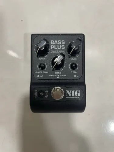 Pedal Pré Amp NIG Bass Plus Felipe Andreoli Signature
