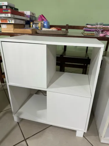 Cômoda com nichos