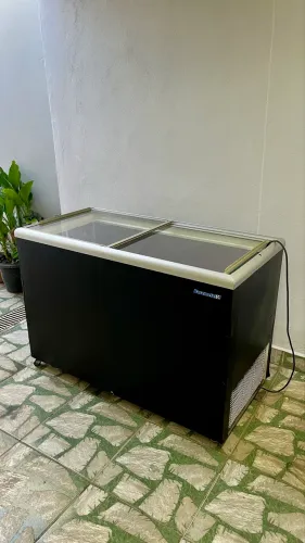 Freezer horizontal 220v tampo de vidro 