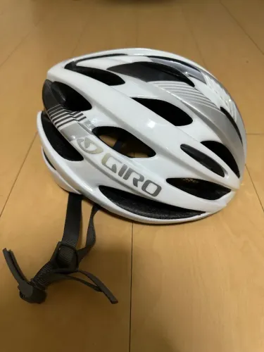 Capacete Giro